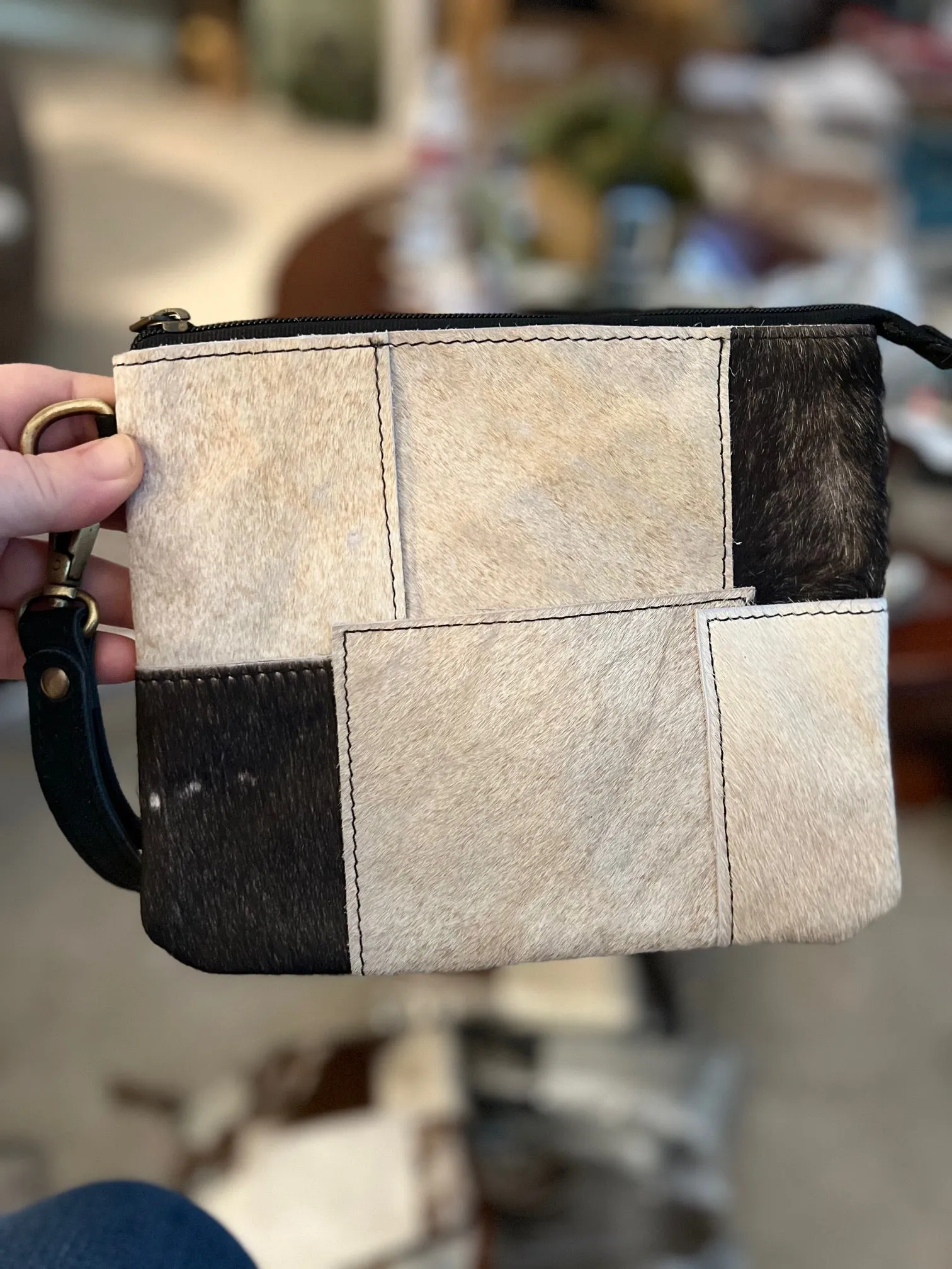 Cowhide Zip Wristlets Handbag