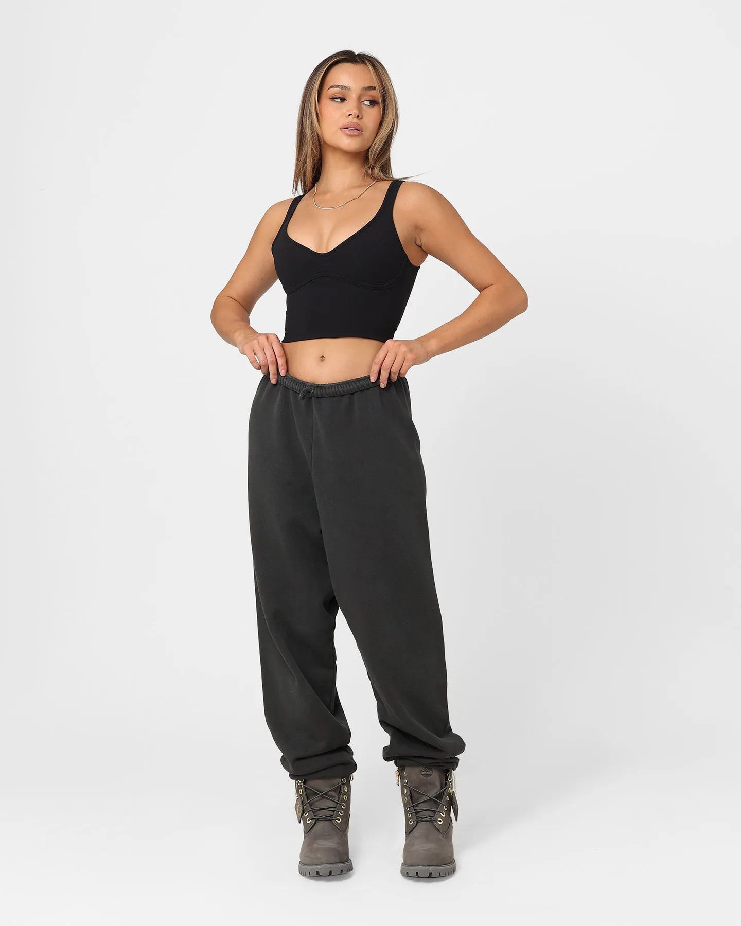 Joah Brown Women's Contour Crop Tank Top Onyx
