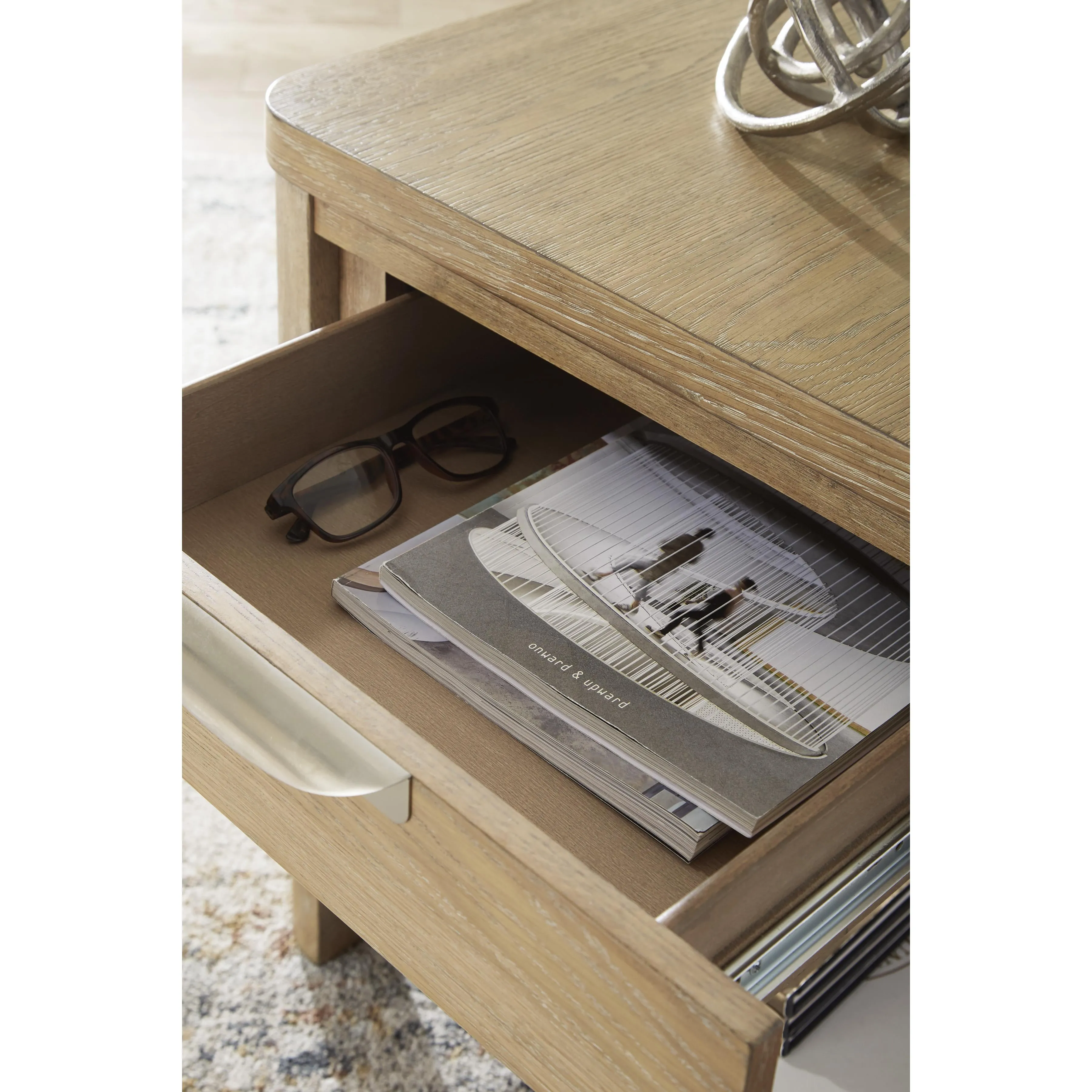 Signature Design by Ashley Rencott End Table T781-3