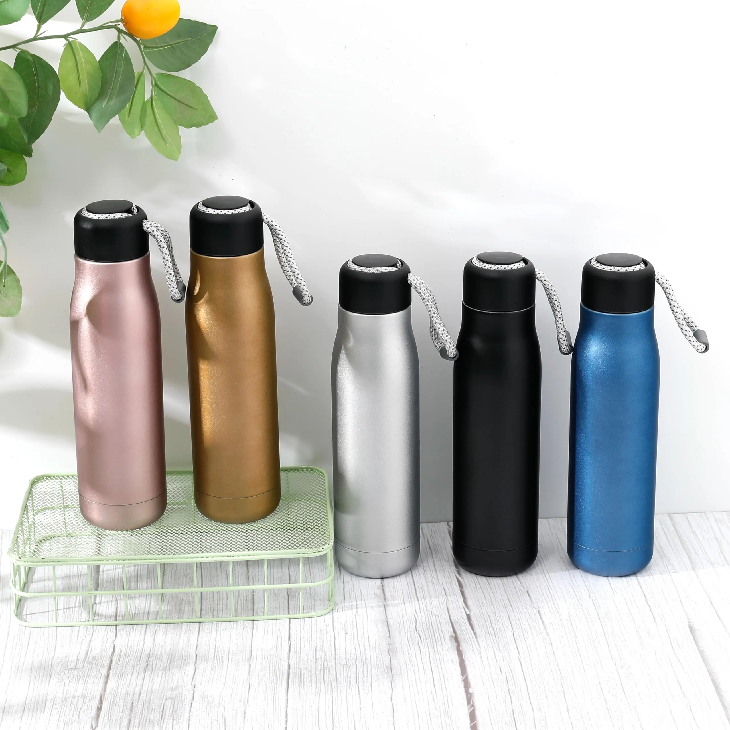 UMAI Double-Walled Vacuum Insulated Stainless Steel Water Bottle | Leakproof, BPA Free, Rustproof | Hot & Cold Water Bottle for Gym, Home, Office, Travel | 550ml (Pink)